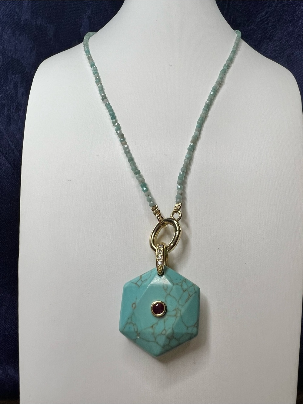Howlite Pendant with Amazonite Beads Necklace NWOT
